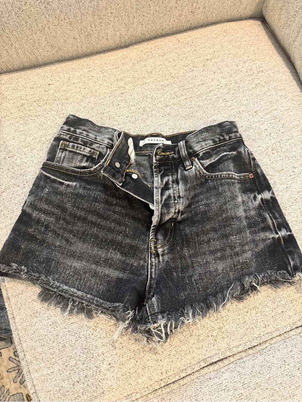 PacSun Vintage High Rise Cut Off Denim Shorts Black  Distressed Pockets Size 26